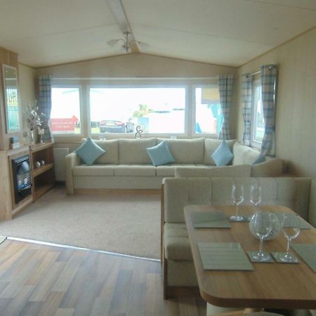 Private Caravan On Golden Sands Holiday Park, North Wales Kinmel Bay Exterior photo